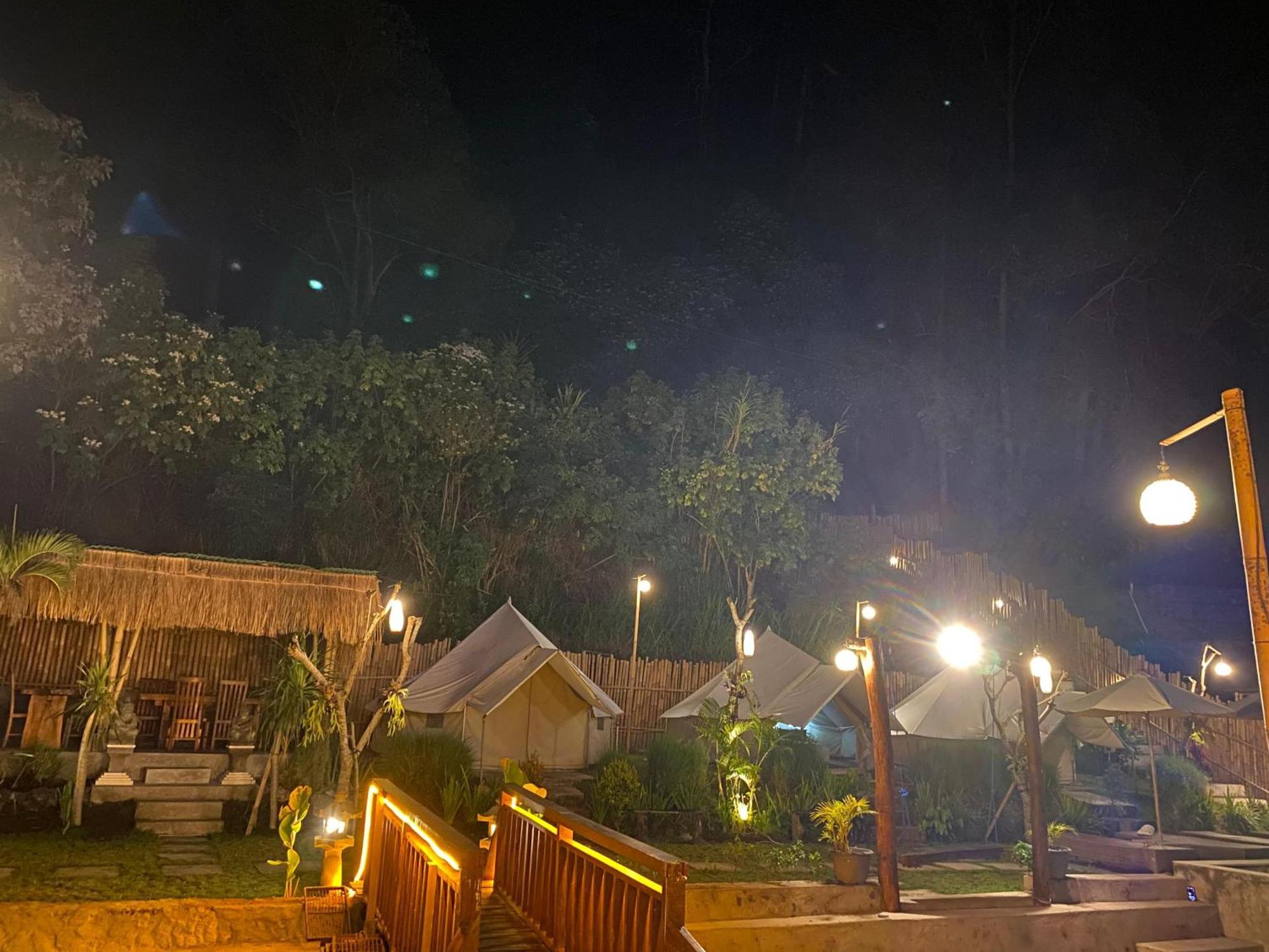 Emayan Glamping Kubupenlokan Exterior photo